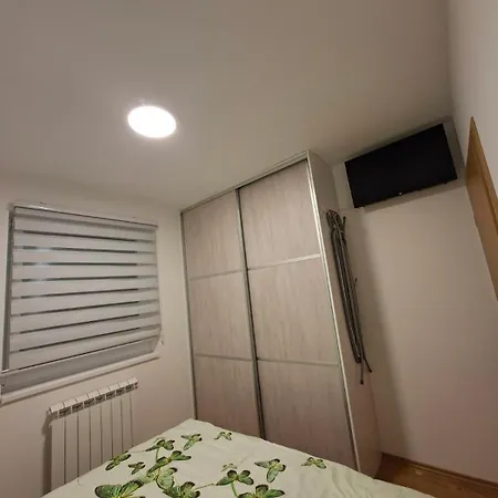 Stan Na Dan Ramonda * Donje Mladice